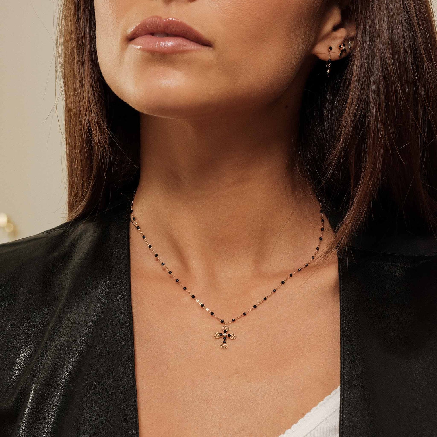 Gigi Clozeau - Boucles d'oreilles noire Classique Gigi, or rose