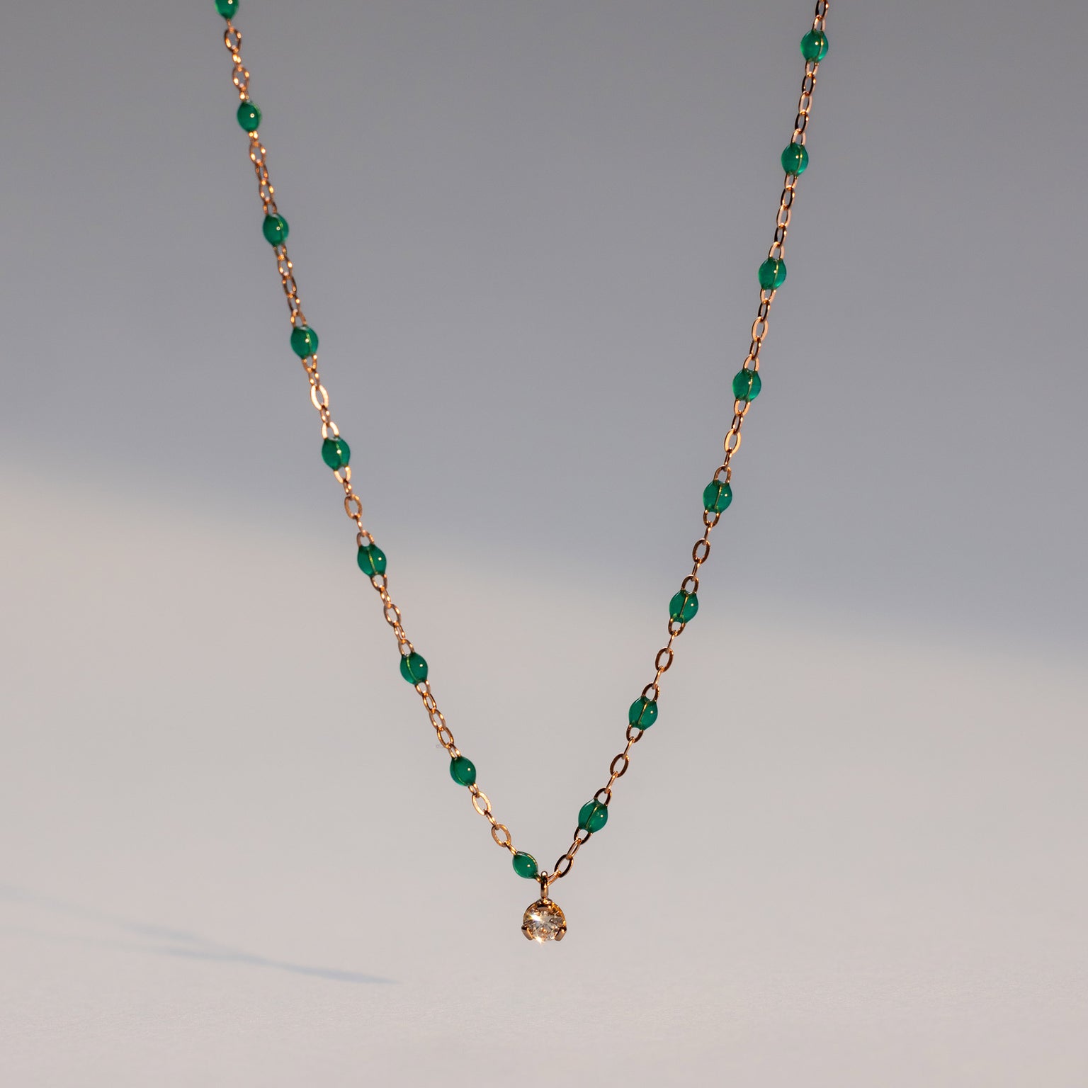 Gigi Clozeau - Collier émeraude Gigi Suprême, or rose, 1 diamant, 42 cm