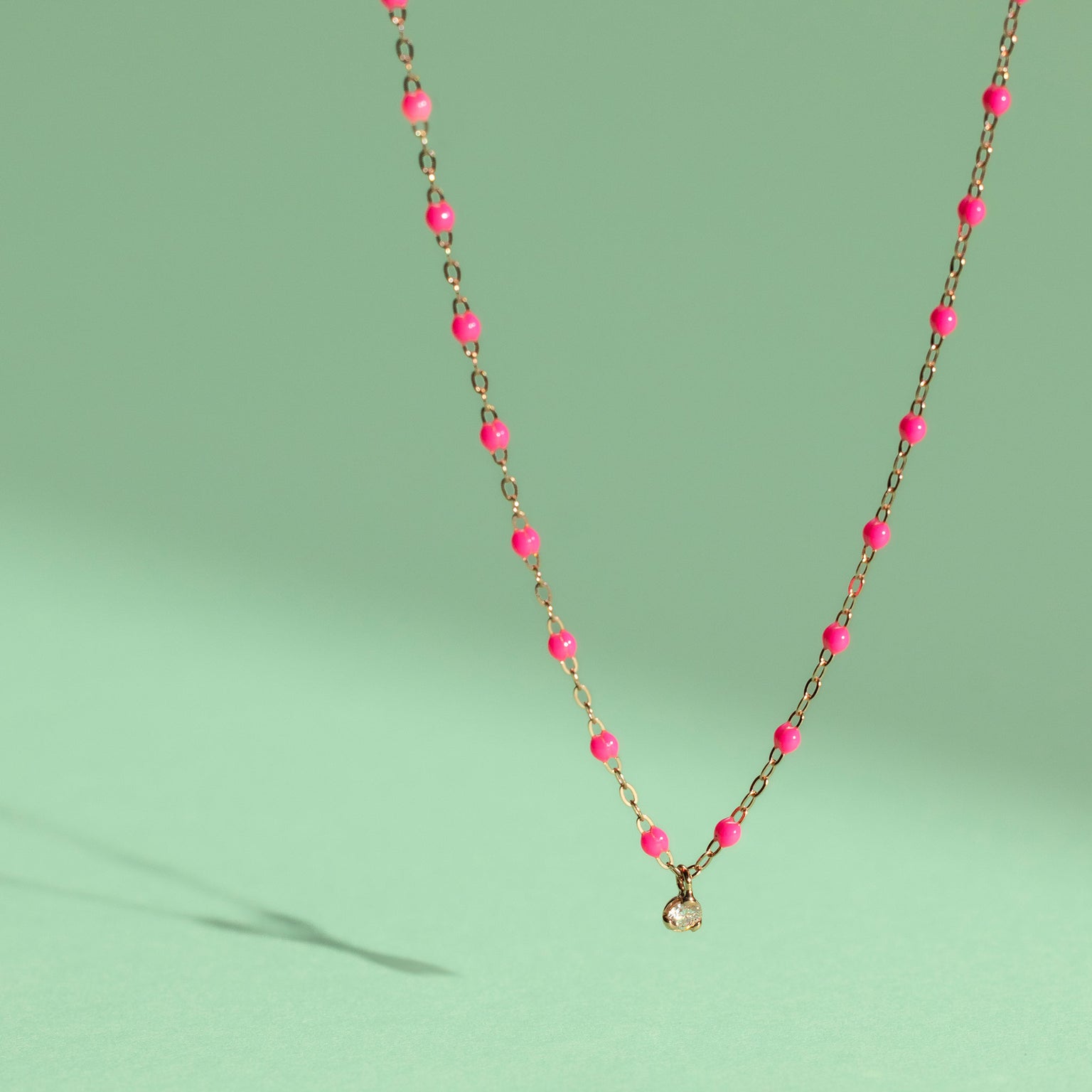 Gigi Clozeau - Collier rose fluo Gigi Suprême, or rose, 1 diamant, 42 cm