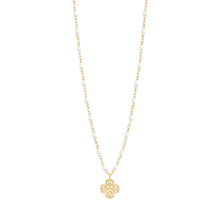 Gigi Clozeau - Collier blanc Lucky Trèfle, diamants, or jaune, 42 cm